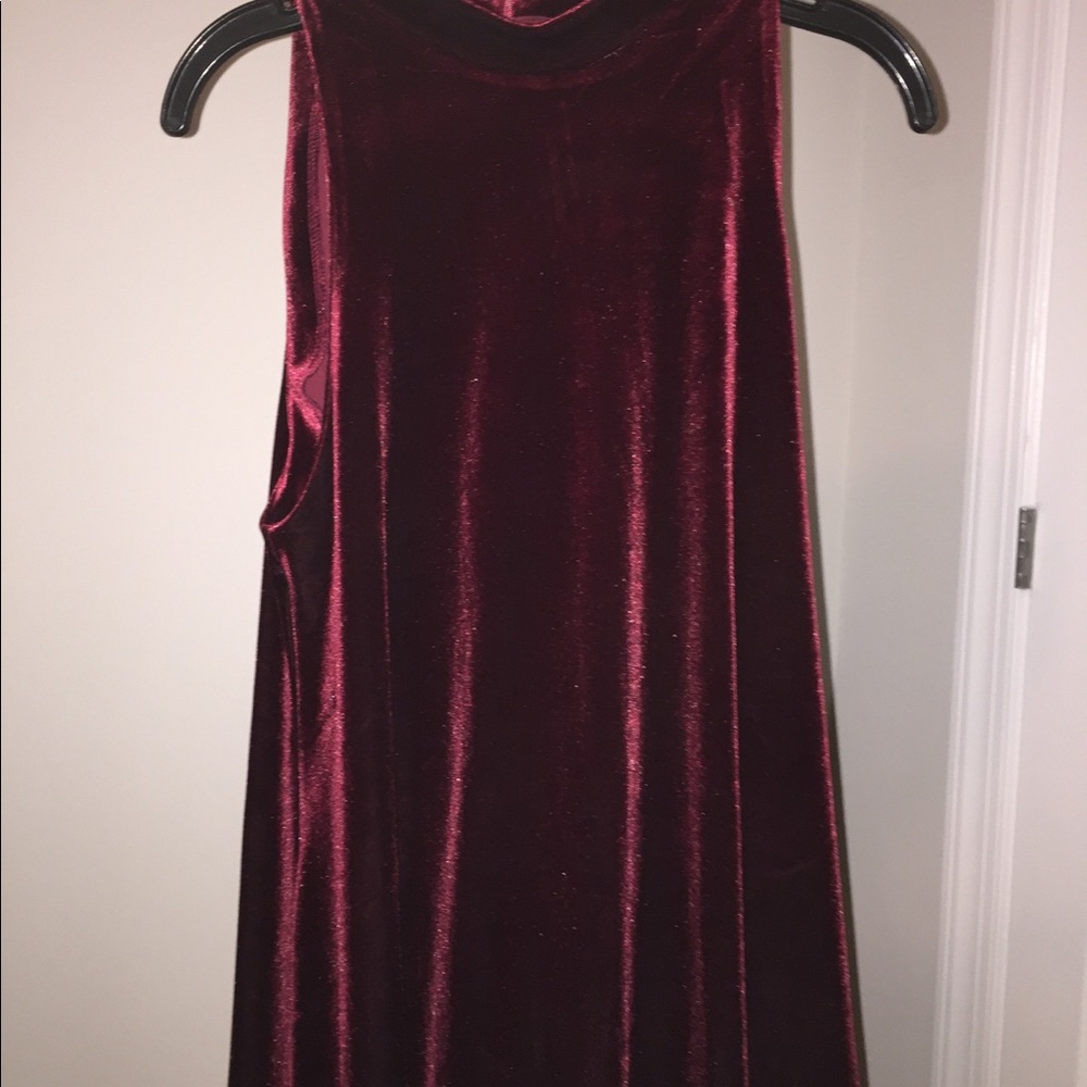 Red crush velvet sleeveless dress